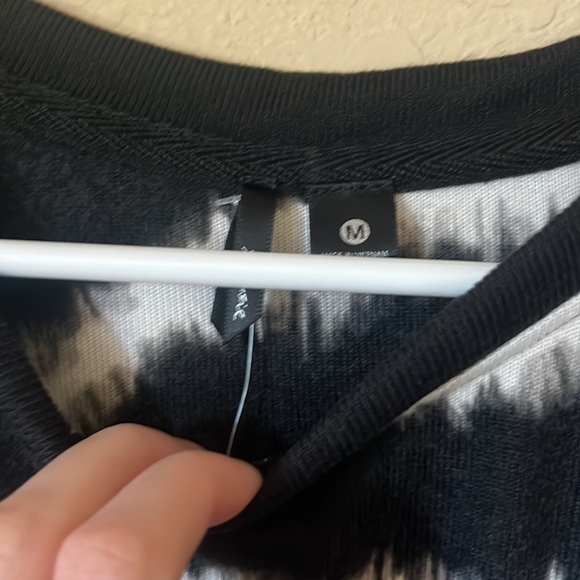 2 piece pajama set - Picture 2 of 8